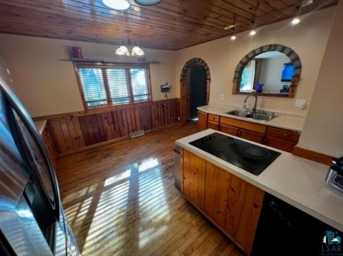 5105 Arrowhead Rd, Duluth MN  55811-1346 exterior