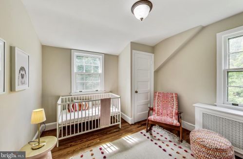 4216 46th St, Washington DC 20016-2472 exterior