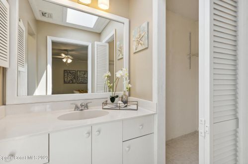 468 Tulip Dr, Sebastian FL  32958-5564 exterior