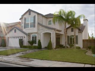 10785 Tea Party Ln, Fresno, CA 93730-5920