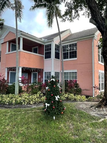 1001 Crystal Way, Delray Beach, FL 33444-1006