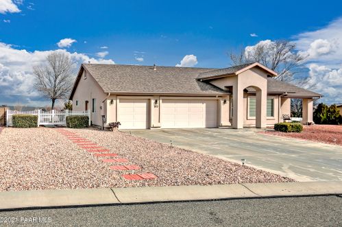 873 Lori Ln, Chino Valley, AZ 86323-7512