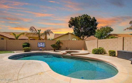 1575 Desert Broom Dr, Chandler, AZ 85248-3670