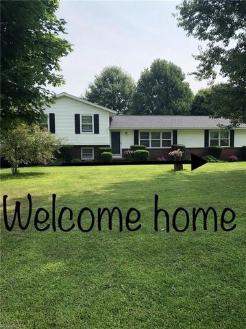 6711 Ballash Rd, Medina, OH 44256-8888