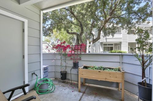 1596 Thornleaf Way, San Jose CA  95131-2968 exterior
