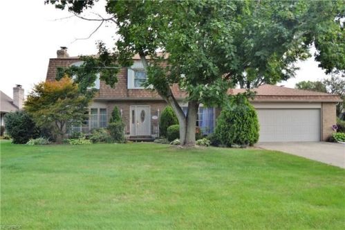 1720 Chittenden Cir, Massillon, OH 44646-2557