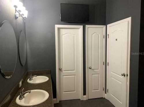 6737 Eagle Feather Dr, Riverview FL  33578-8817 exterior