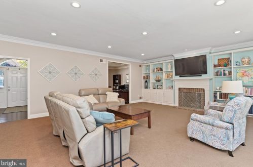 5902 Stephens Xing, Navy Sup Dpt PA 17050-6867 exterior