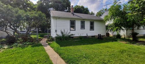 3918 70th St, Milwaukee WI  53220-2412 exterior