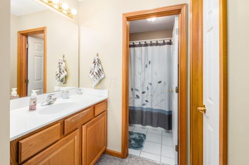 640 Concord Village Cir, Johnstown OH  43031-9194 exterior