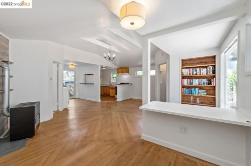 3012 Fulton St, Berkeley CA  94705-1805 exterior