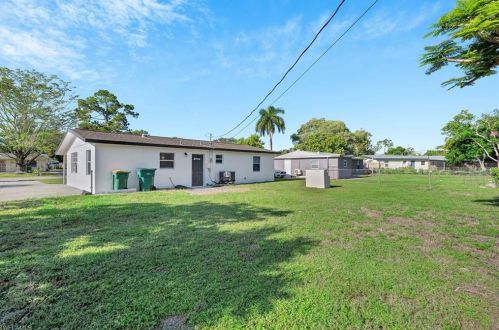 3937 Lotus Dr, Naples, FL 34104-4419