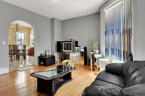 269 Rich Ave, Mount Vernon NY  10550-1511 exterior