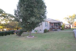 315 Bridge St, Wartrace TN  37183-2106 exterior
