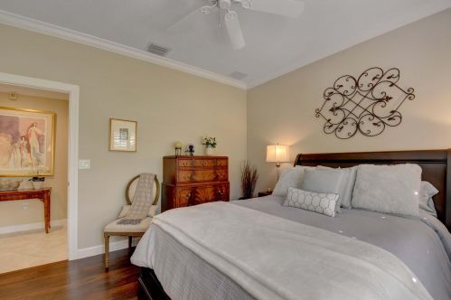 7956 Via Grande, Boynton Beach FL  33437-7520 exterior