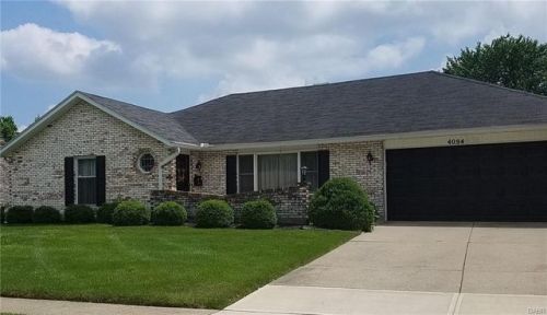 4094 Gateway Dr, Englewood, OH 45322-2525