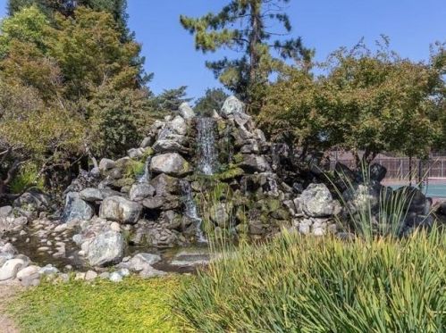 17165 Creekside Cir, Morgan Hill CA  95037-4647 exterior