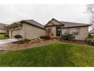 6489 Dunwoody Cir, Canton, OH 44718-2299