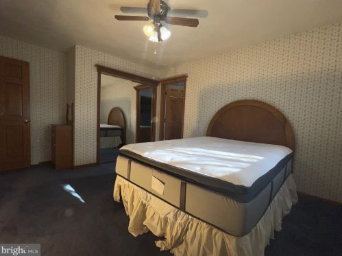 5888 Ambau Rd, Spring Grove PA 17362-8063 exterior