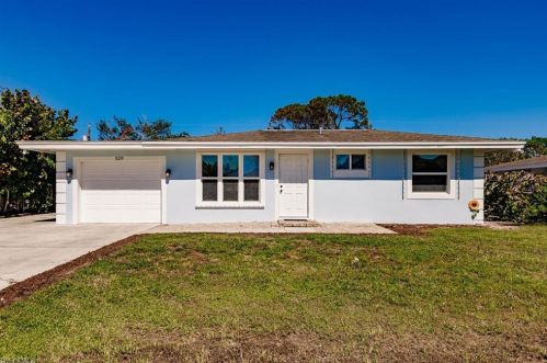 529 100th Ave, Naples FL  34108-2235 exterior