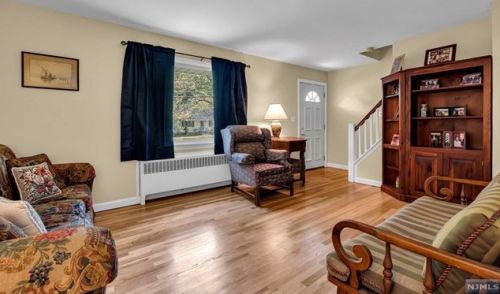 407 Berkshire Rd, Ridgewood NJ 07450-5533 exterior