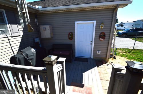 688 Quaker Hl Rd, Magnolia DE  19962-2201 exterior