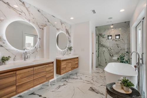 27 Albion St, Denver CO 80207-3110 exterior