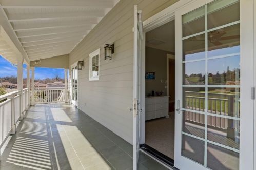 10817 Goldsborough Cir, Valley Home CA 95361-7649 exterior