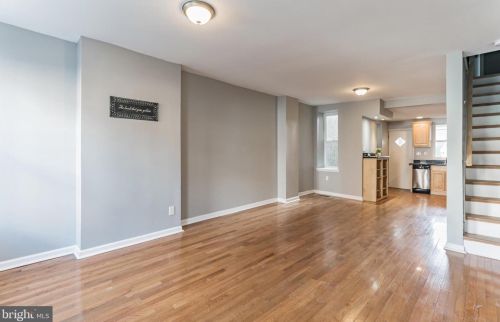 2022 Manton St, Philadelphia PA  19146-4328 exterior