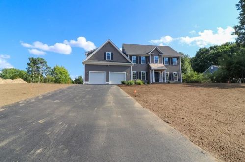 727 Nate Whipple Hwy, Cumberland, RI 02864-3354