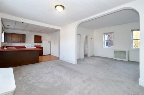 77 Glenbrook Rd, Stamford, CT 06902-2978