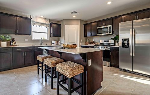 6212 Central Ave, Riverbank, CA 95367-3054