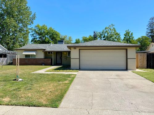 2917 Hunt Dr, Rancho Cordova, CA 95670-5613