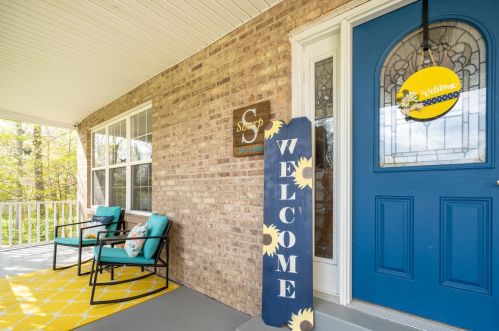 1450 Young Rd, Amelia, OH 45102-1851