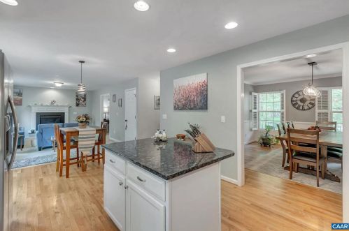 57 Amethyst Rd, Bybee VA  22963-2414 exterior