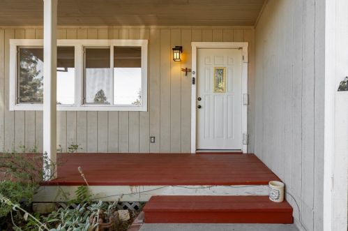 16738 Lena Ct, Grass Valley, CA 95949-7369