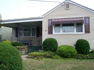 1736 Raymond Ave, Latrobe, PA 15650-3039
