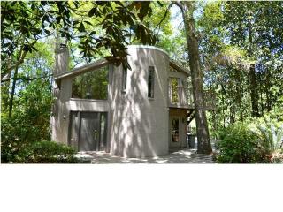1801 Ridge Ct, Mobile, AL 36609-3523