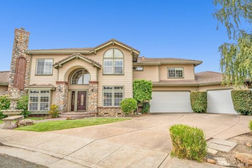 4084 Marcas St, Pinole, CA 94564-1026