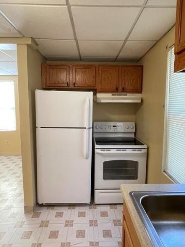 220 Columbia Ave, Somerset PA  15501-1934 exterior