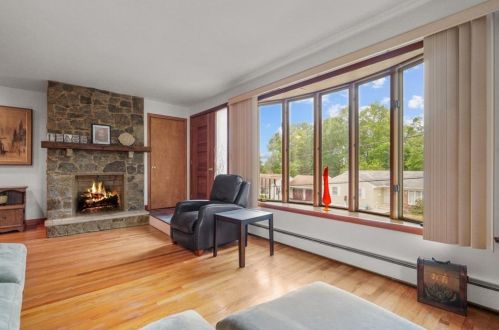117 Meadow Rd, Providence, RI 02904-3318