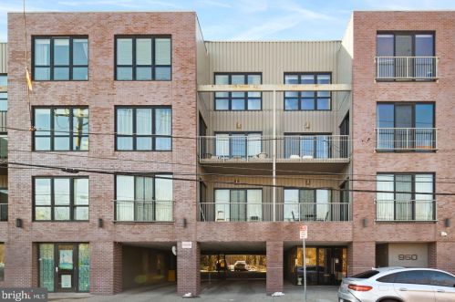 934 3rd St, Philadelphia PA  19123-2206 exterior