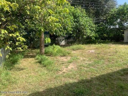 6998 Dogwood Dr, Cocoa, FL 32927-4721