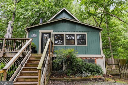 67 Westridge Lake Ln, Harpers Ferry, WV 25425-5056