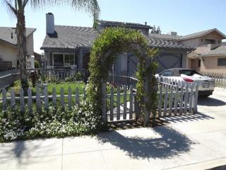 2641 Hanover Ave, Fresno, CA 93722-5196