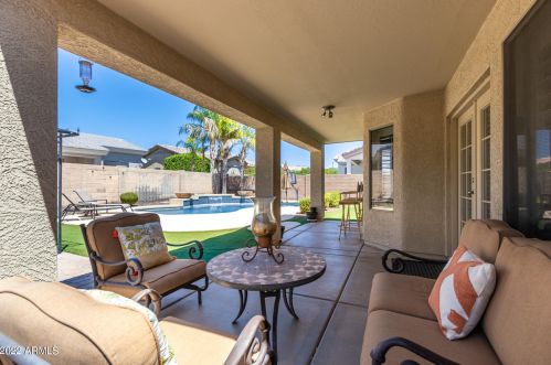 668 Leah Ave, Gilbert AZ 85233-2036 exterior