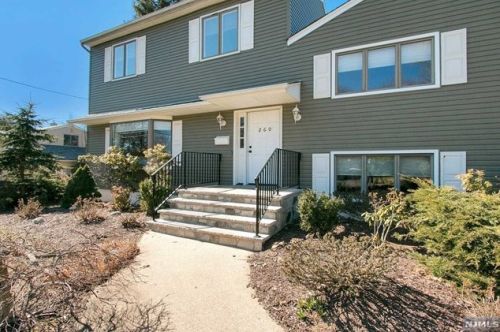 260 Brook St, Harrington Park, NJ 07640-1104