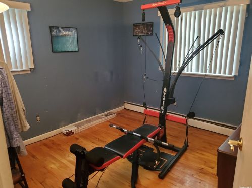 28 43rd St, Islip Manor NY  11751-1306 exterior