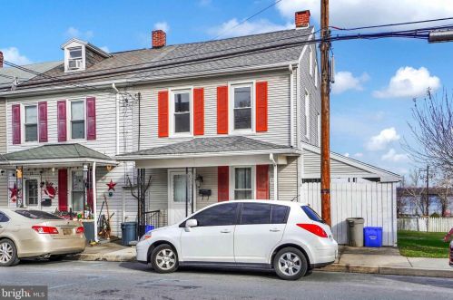 623 Front St, Longlevel, PA 17368-1617