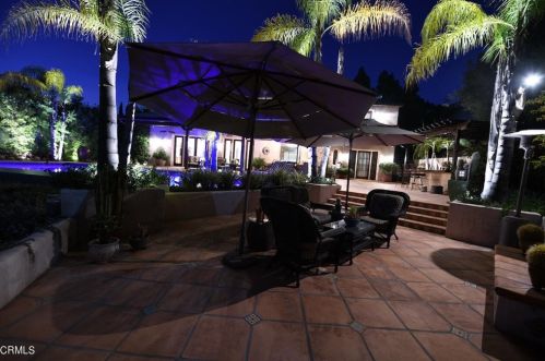 5320 Ivafern Ln, La Canada CA  91011-2811 exterior